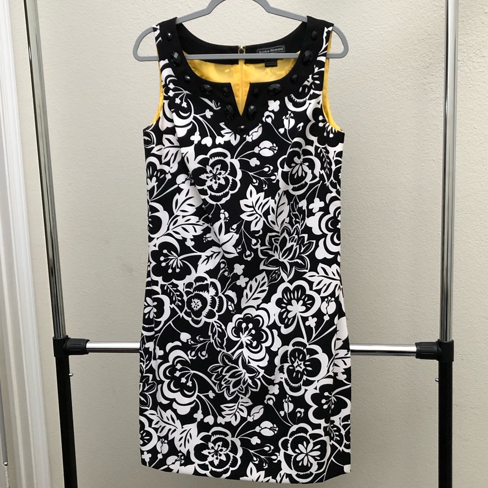 [Jessica Howard] Black and white floral dress